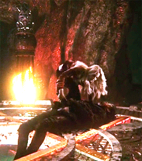 captainssaviors:Can we talk about the fact that Killian’s hand is always trying to reach Emma?