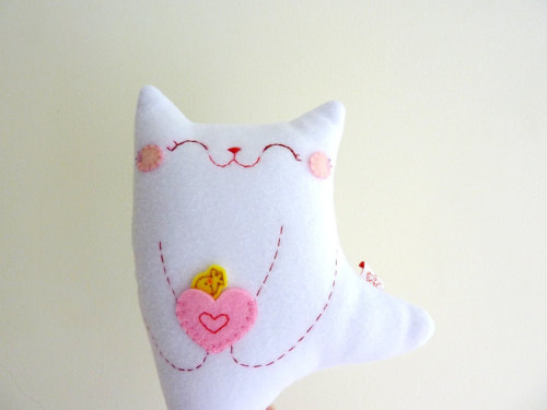 sosuperawesome: Cat plushies by dancingintherains in Ho Chi Minh City, Vietnam.