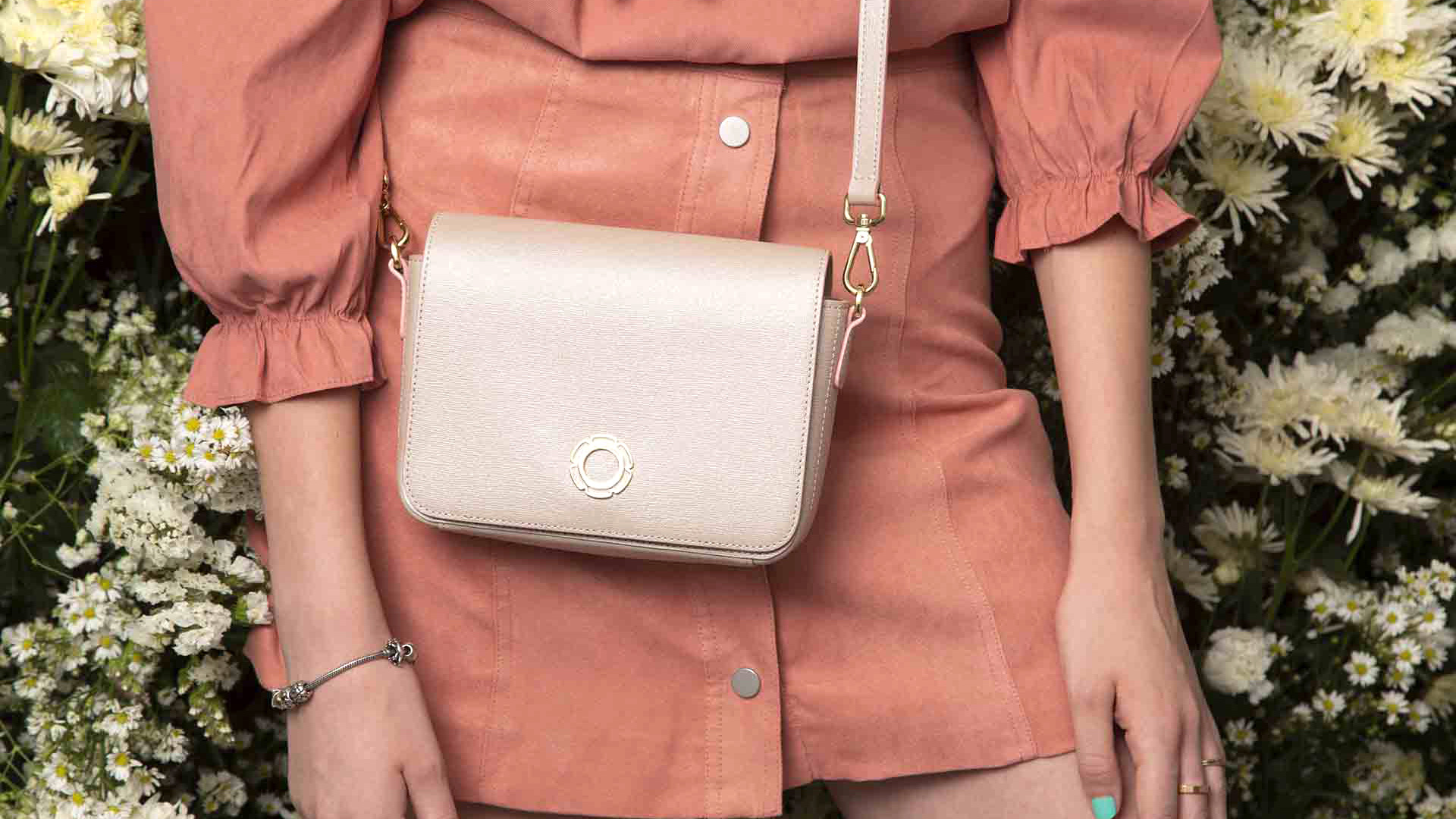 Best 25+ Deals for Louis Fontaine Handbags