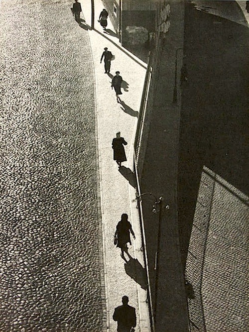 Gerárd Castello-Lopes
Lisboa, Portugal, 1957
From Apparitions, photography by Gérard Castello-Lopes