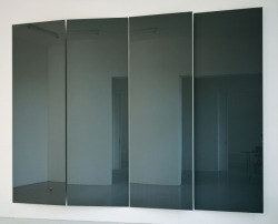 vuls:  Gerhard Richter Grey Mirror 1992 4 parts, each panel: 300 cm x 100 cm Catalogue Raisonné: 766 Colour-coated glass 