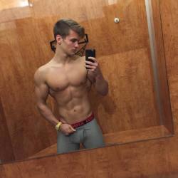 biblogdude:  southhallspsu:  Lean and cut   And ready to fuck
