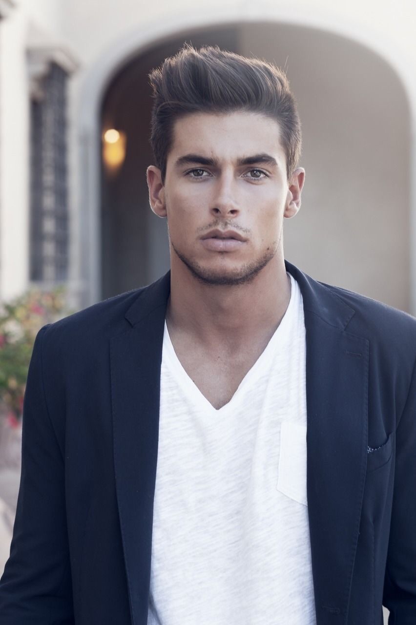 suitandhype:  Love brushed hair ! 💂