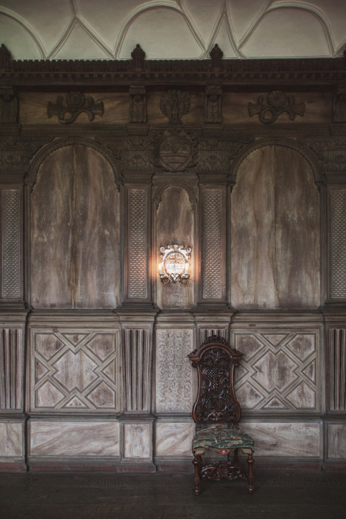 shevyvision: The Tudor period Long Gallery, constructed around 1600 Haddon Hall, Derbyshire, U.K.