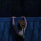 andalasiaa:  Appreciation Post: The skirt of Anna’s ball dress 