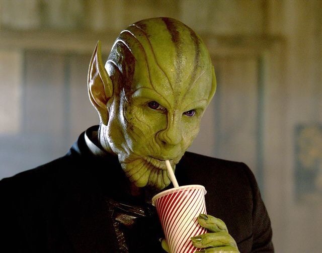 peterssquill: this gives off such strong “but that’s none of my business” vibes 