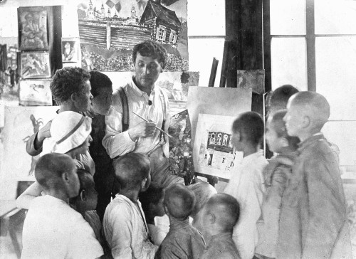 The painter Marc Chagall teaches children in the colony for Jewish Homeless Children in Malakhovka, 