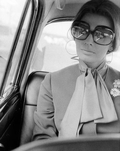 darlingdawnvintage:Sophia Lauren 1970 - Vintage Fashion 