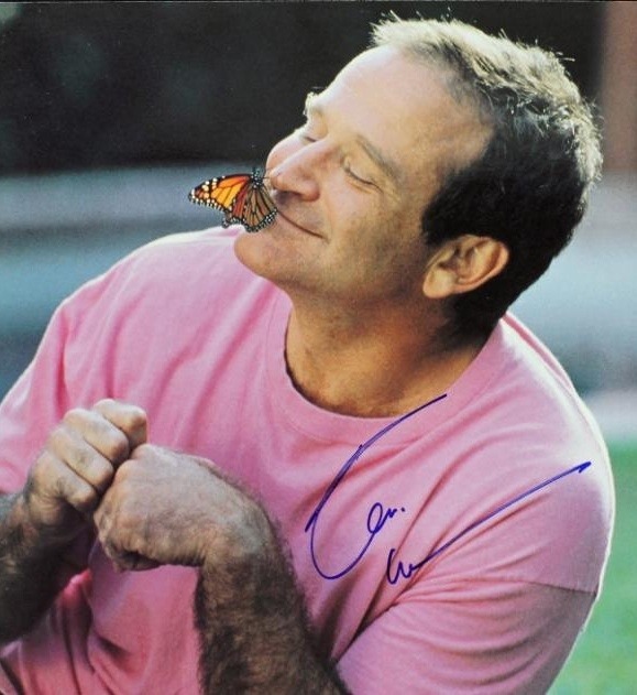 mrs-butler-harries:  A minute of silence for Robin Williams,who never failed to make