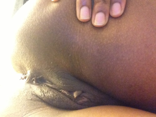 freakyblackcouple:She needs some attention  Phatty