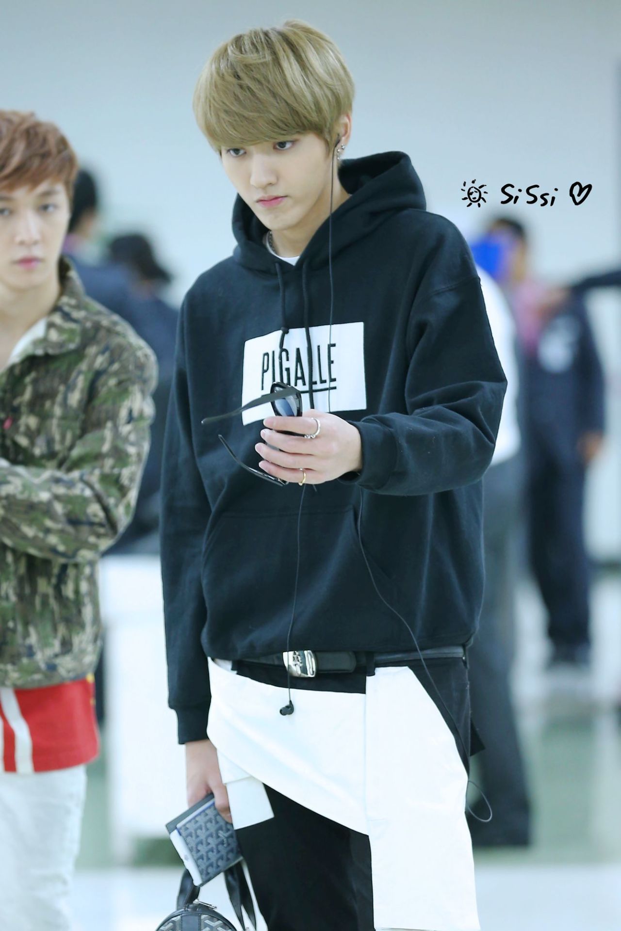 Kris Wu ♥ 吴亦凡 — WuYiFan Fashion Airport >< 131222 #KRIS @ Gimpo