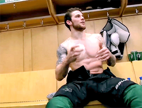 rawandripe:  Tyler Seguin x 