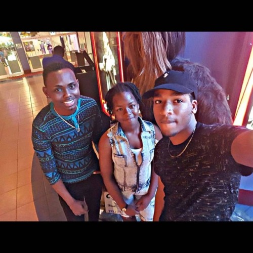 #TBT #throwbackthursday #trini #bestie #bros #sis #friends #fun #movies (at MovieTowne Trinidad) htt