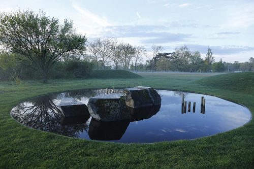 groundcovers:  L’archipel » de Shodo Suzuki - Parc du Goualoup, 2013 - Image by  E. Sander. Festival International des Jardins