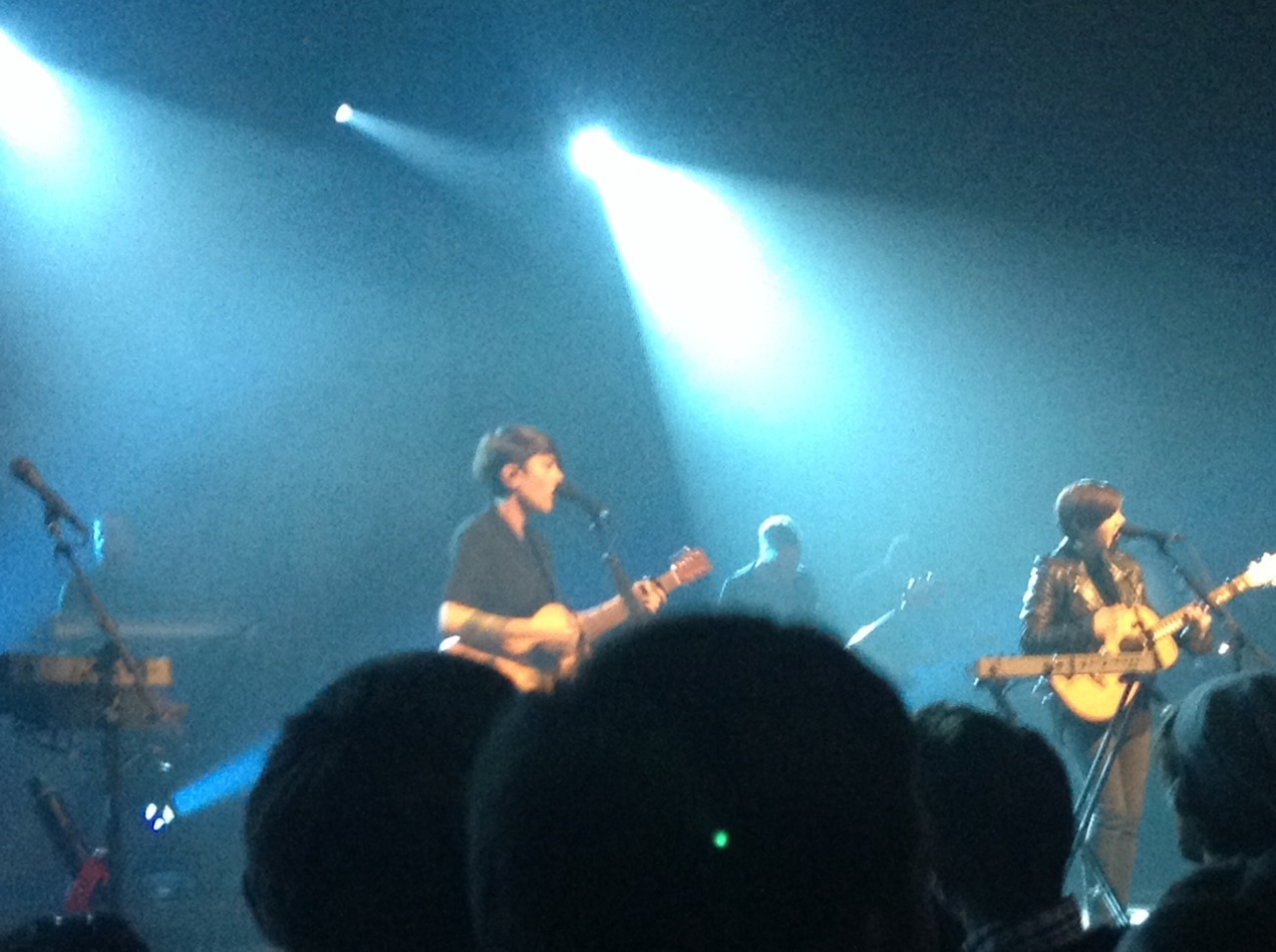 More Tegan and Sara pics They are so prettyyyy