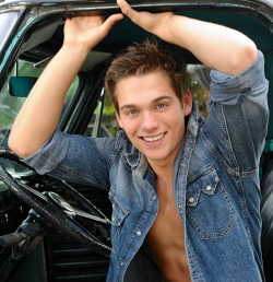 Dylan Sprayberry Fan