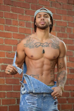 :FLASHMAN WADE @flashmanwade_Follow Blaqhomme 