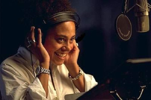 yourfrecklefacebeauty:illsince96:msdecember31st:yin-meets-yang:Cree Summer AKA the voice actor of my