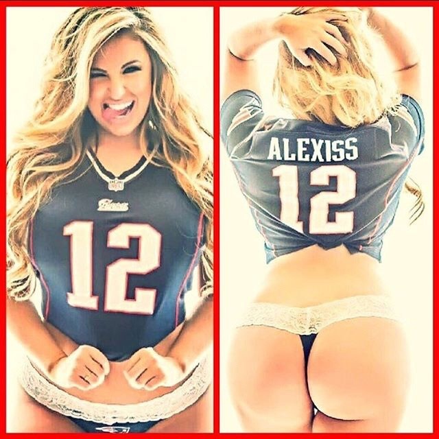 dabootysquad:  Too bad Patriots but she can get it tho @ashalexiss  #BroncoNation