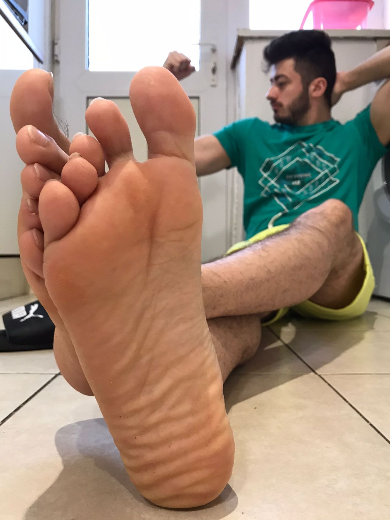 masterfzzz:Would you SNIFF them?#findom #macrophilia #footmaster #alphafoot #finsub #finslave  Yes 