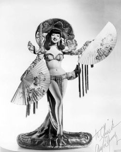 orientallyyours:  Barbara Yung long career as a burlesque performer spanned from the early 1940s through to the mid-1970s. She was a favourite at San Francisco’s The Kubla Khan, Club Shanghai, and The Sky Room. She was inducted into the Burlesque Hall