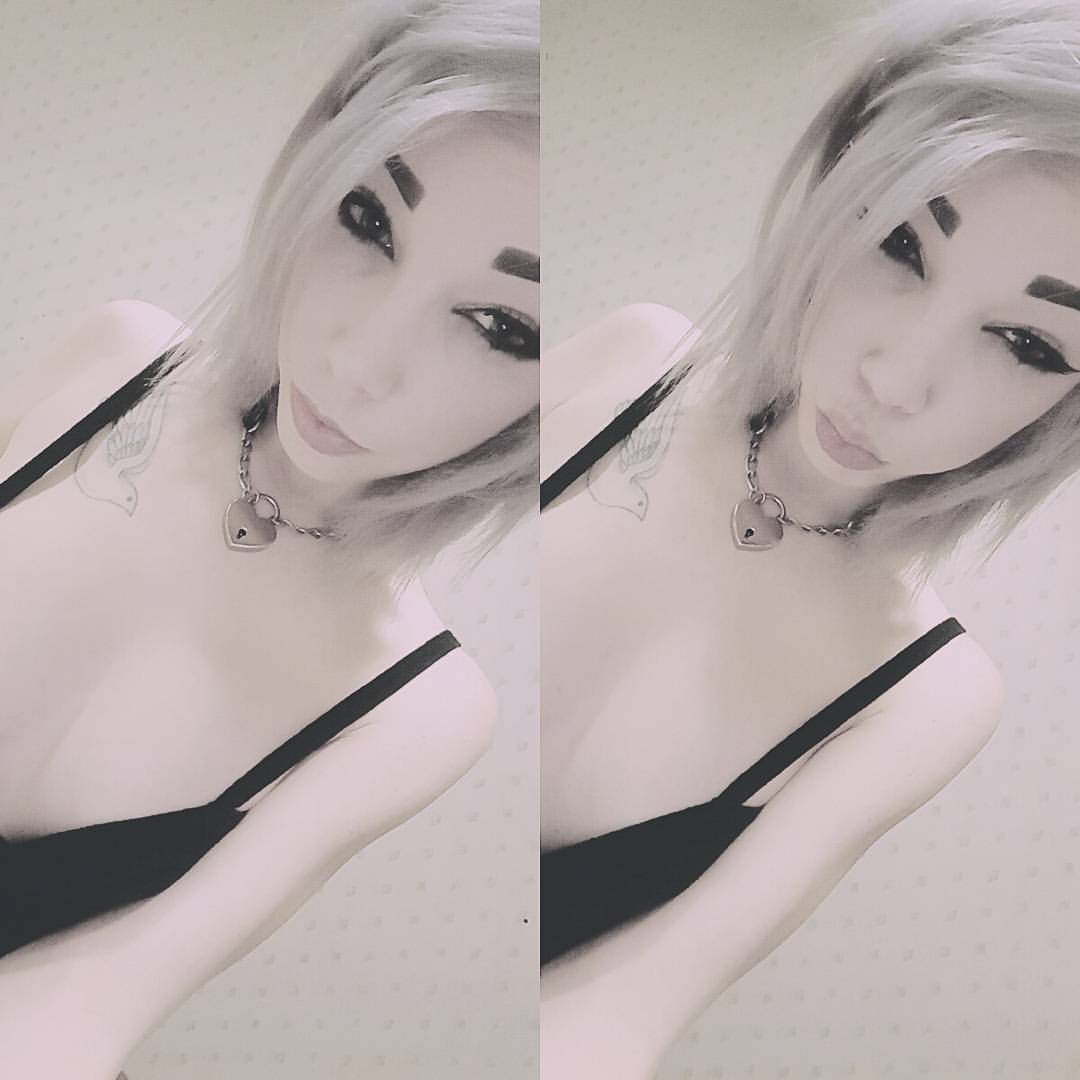 lilmskitten:  Balloon faced baby ghostie