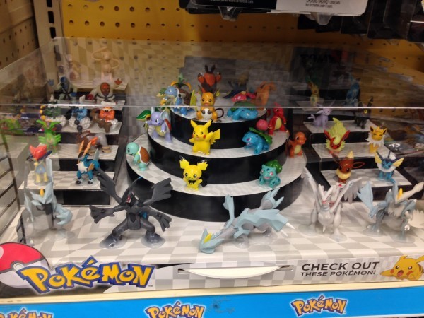 kalos-pkmnacademy:  New Pokemon XY Merchandise found in ToysRus  