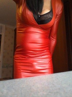 Tvgabbycd64:  New Red Latex Dress  Very Nice