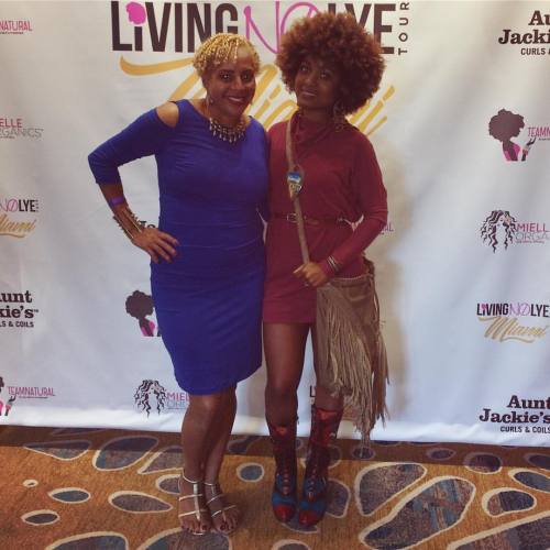 With the beautiful @nefertitissecret gawgess as usual #LivingNoLyeTourMiami #2frochicks #melanin #af