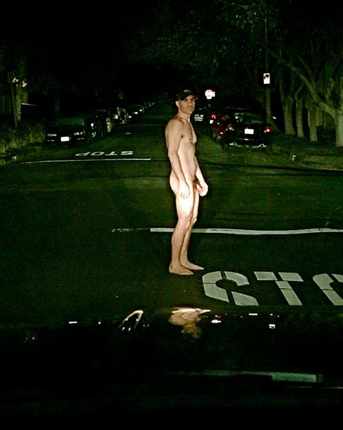 benstarknaked:nakedinla:Los Angeles 2016Love pics like this!  Daring man!