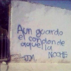 juanconh:  #ONLYLOVEWILLSAVE #accionantipoetica  Jajajajaja