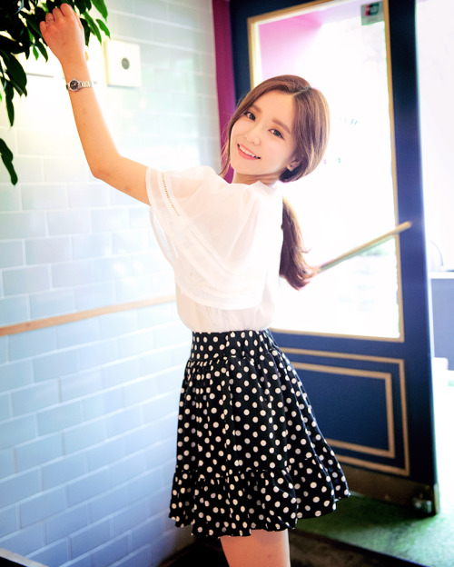korean-dreams-girls:  JungYeon - June 24, 2014 Set