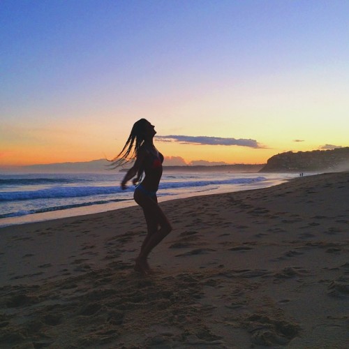 thesuncameouttoplay:  Dips at dusk 👌🌅