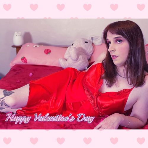 Happy Valentine’s Day, all!  I’m not super happy with how last night’s shoot went,