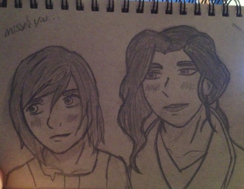 kiticath: sorry for the shitty phone camera quality but here’s those lesbians asexualsplendada
