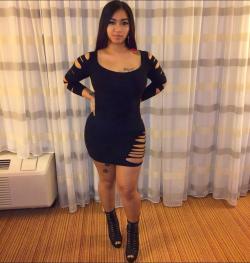 Gurillaboythamane:  Handsonexperiencexxx:  Everydayphotos77:  Cute And Thick    