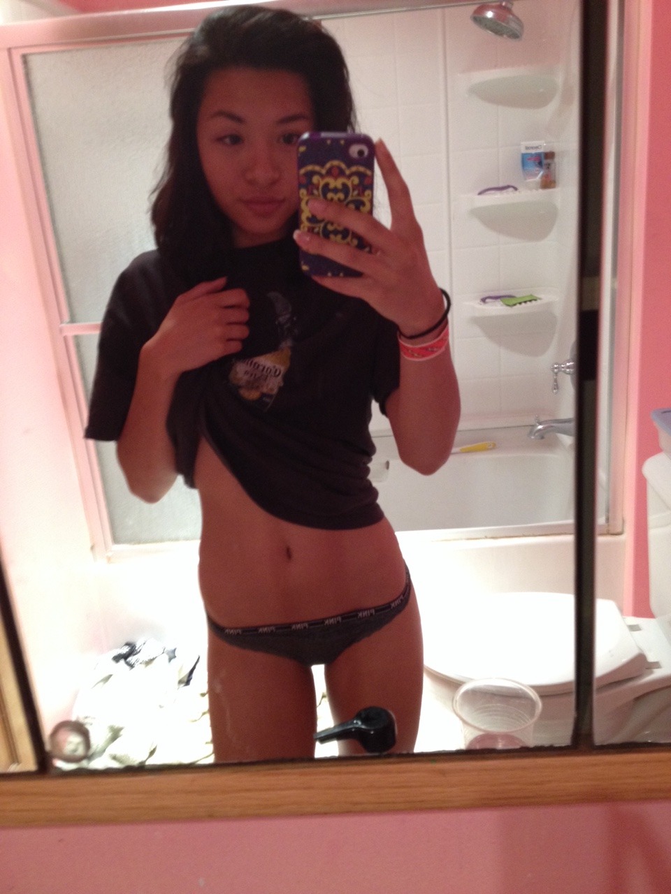 exploringsunshine:  Feeling so good about myself lately, it’s so weird.