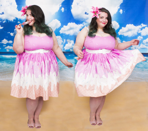 blog.fashionlovesphotos.com/2018/04/jade-ice-cream-dress-collectif.html&copy; Diana Thomp