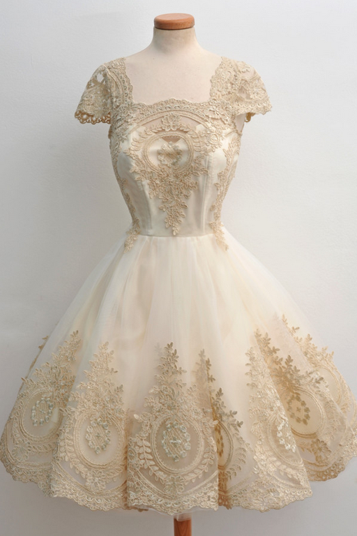 bouquetofdeadroses:  French Champagne by Chotronette 