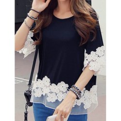 prettylittlefashionxo:  Scoop Neck Flower Pattern T-Shirt here