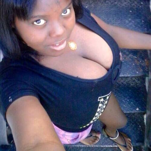 thiqdivazent:  Dominican Boobs  She is gorgeous!!