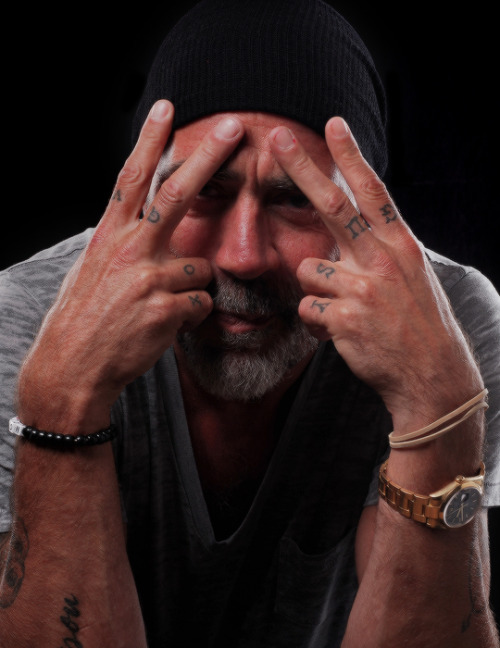 dailytwdcast: Jeffrey Dean Morgan photographed by Andrew H. Walker at Variety Portrait Studio at Com