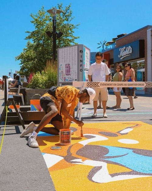 Painting on the ground is my new workout ou plan. My calves need it ️️‍♂️