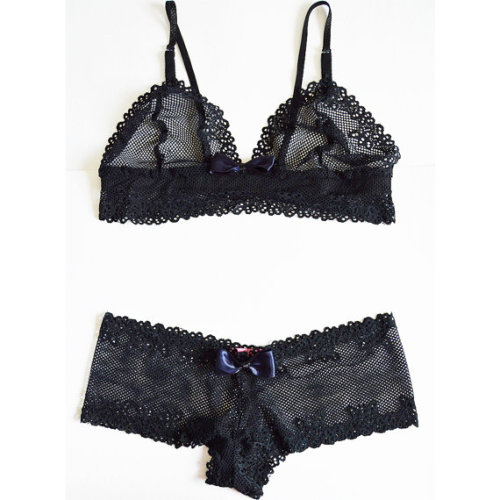 inlovewithburlesquelingerie:  Cherry Lingerie