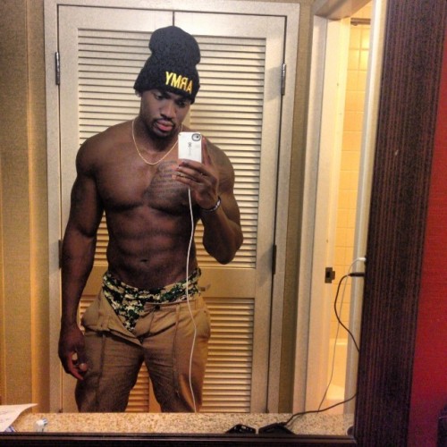 locoono121:  so dark and sexy!