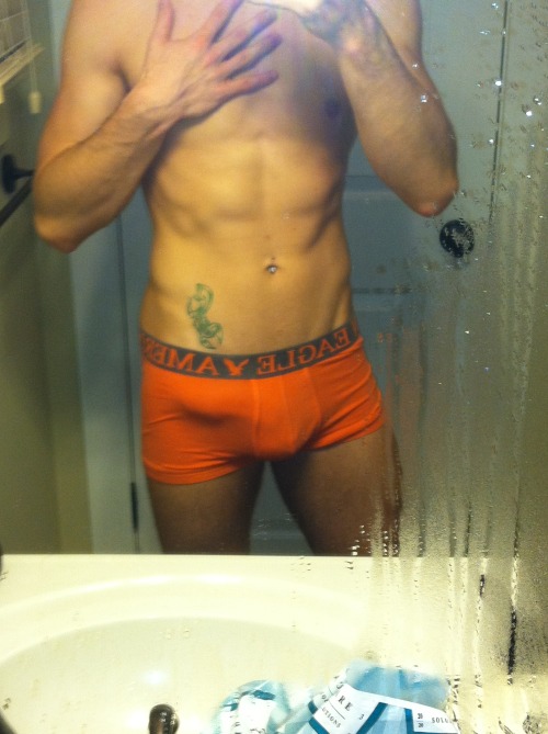 fuckyeahhugepenis:  guyswithcellphones:  We’re loving the entire package! Rawr! Soo good! Thanks for the submission!! <3   .