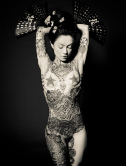 vivipiuomeno1:Reka Nyari ph. - Geisha Ink