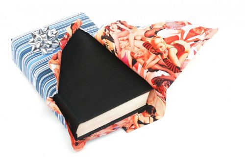 Sex estimfalos:  Raunchy Wrap Paper by Suck UK pictures