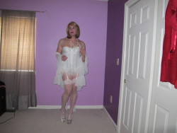 sheplacementslut: Always a sissy bridesmaid and never a ….