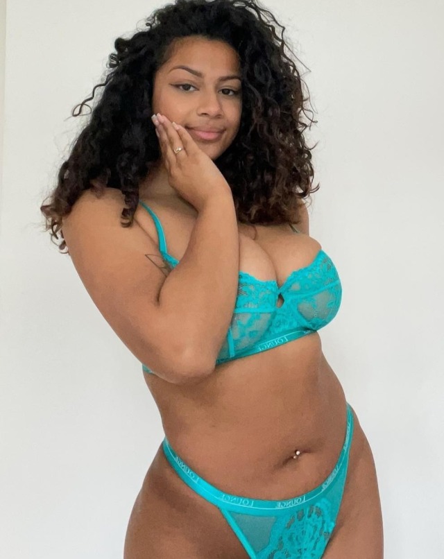 princejazziedad:DeliciouslySexy Luscious Scrumptious Busty'Loose Ma Ms Lala Nagera&hellip;&hellip;&hellip;.💞🤍💜